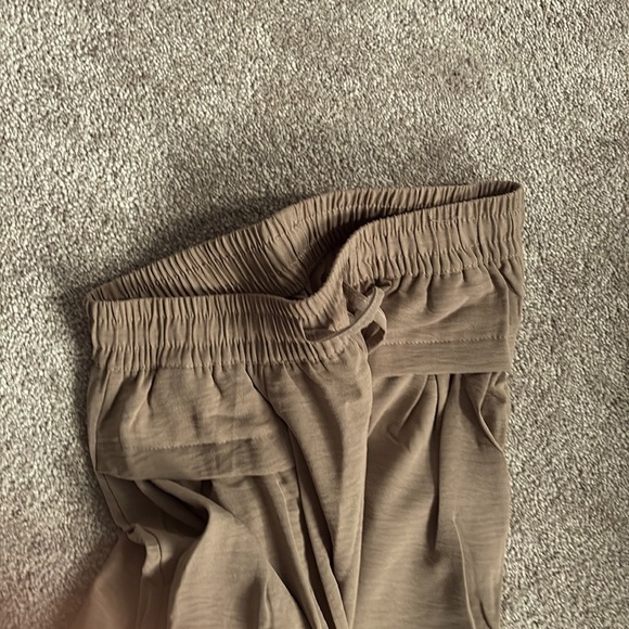 Brown Wide-Leg Pallazo Culottes capris with Elastic waist - Picture 11 of 14